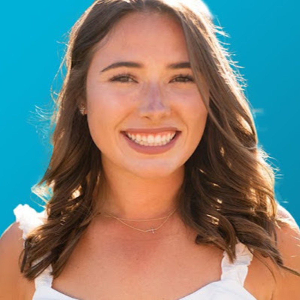 Meet your Posher, Hali mckenzie